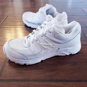 Women's New Balance 410 Sneaker